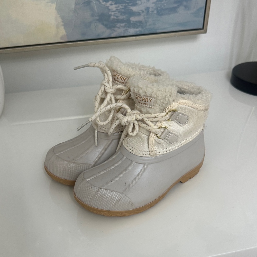 Sperry Kids' Cream and Gray Snow Boots